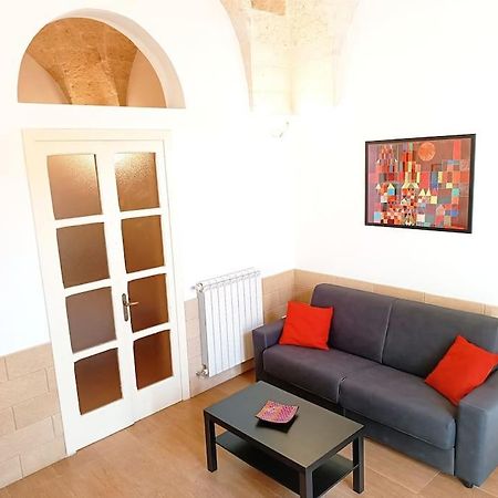 הוילה סן צ'זריו די לצ'ה Casa Regina Elena - Locazione Turistica מראה חיצוני תמונה