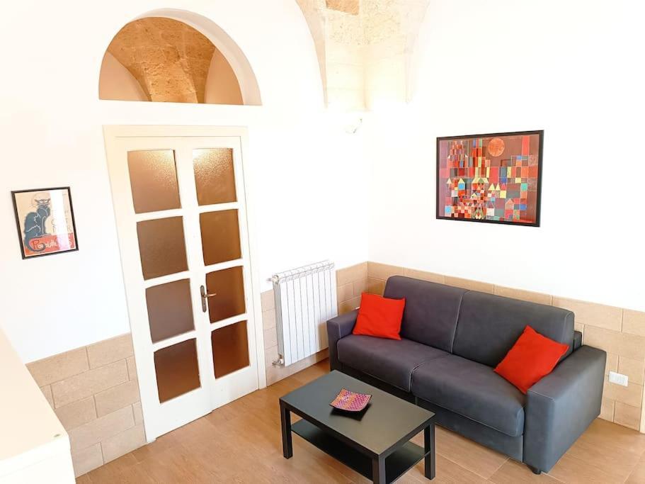 הוילה סן צ'זריו די לצ'ה Casa Regina Elena - Locazione Turistica מראה חיצוני תמונה