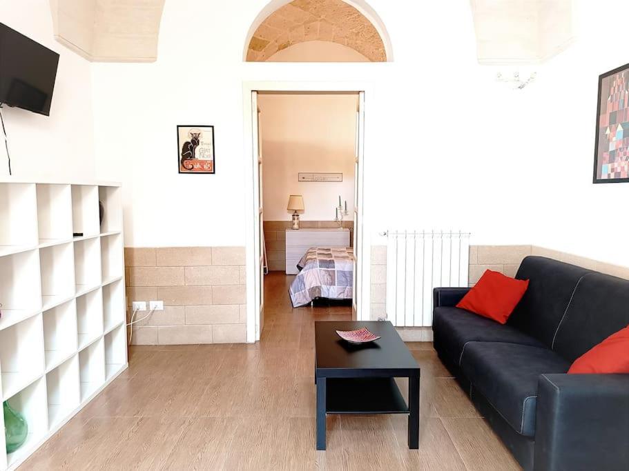 הוילה סן צ'זריו די לצ'ה Casa Regina Elena - Locazione Turistica מראה חיצוני תמונה